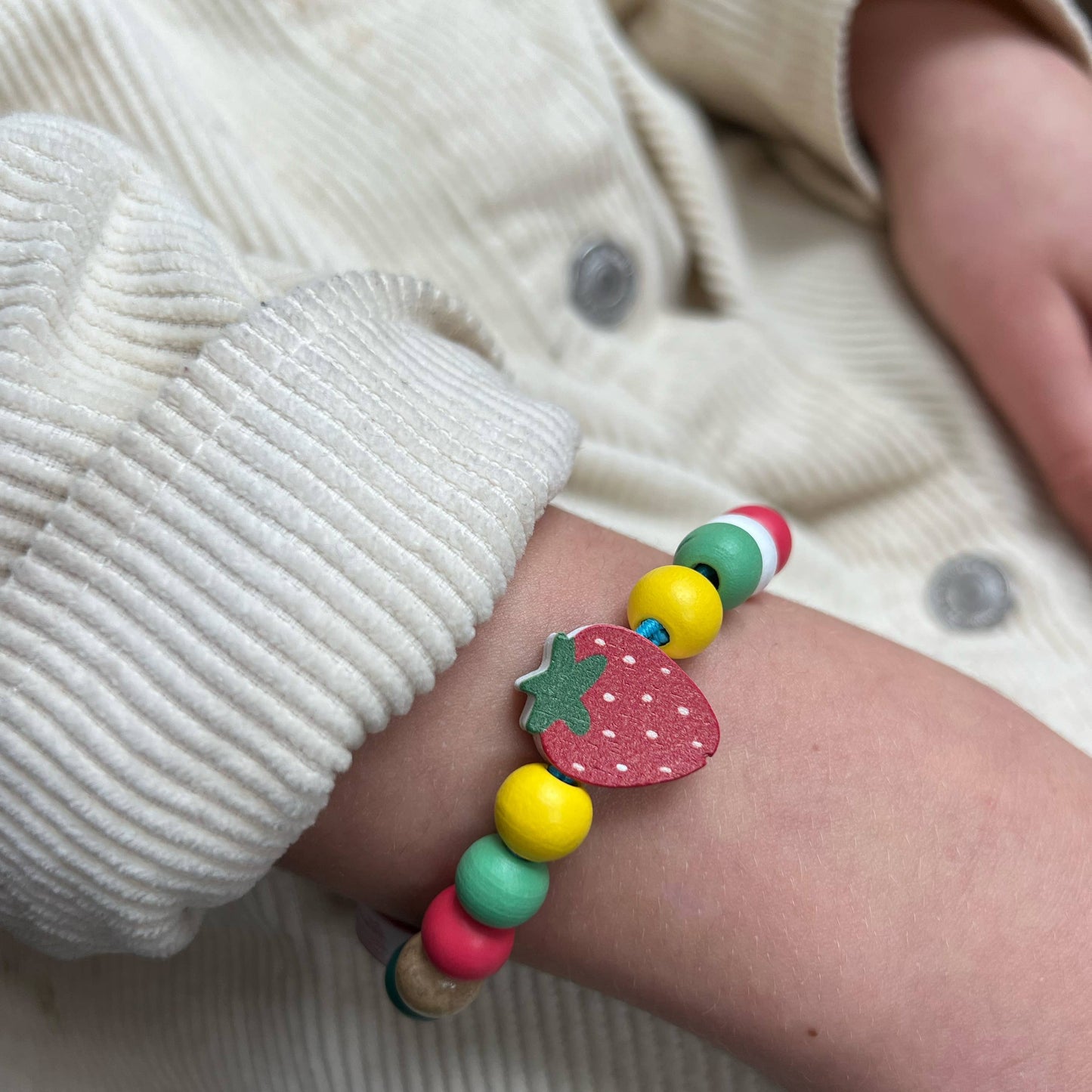 Wooden Strawberry Bracelet Kit - Single